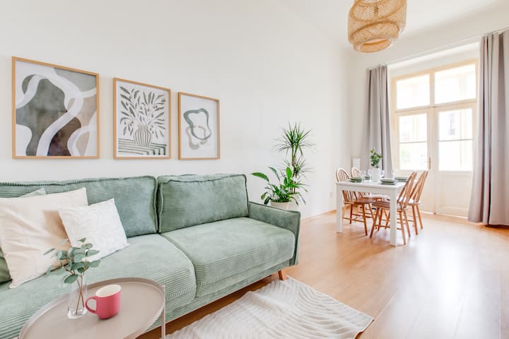 Romantic & Stylish Apt - L4 - Praga