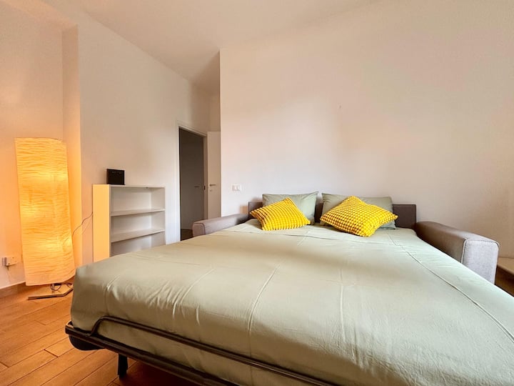 Rozkladacia pohovka s novým vrchným matracom