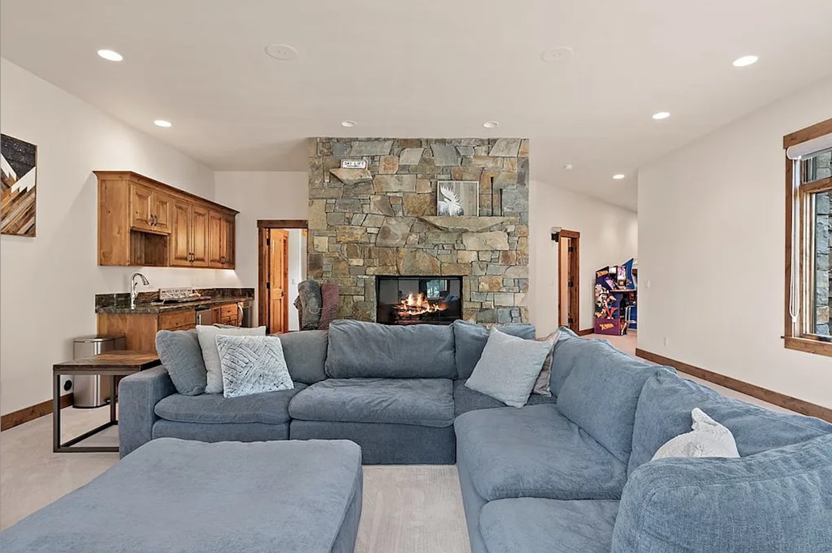 მისაღები ოთახი 2