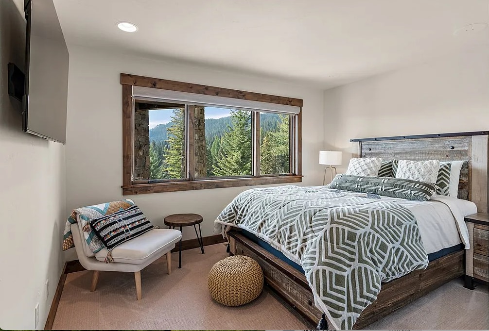 საძინებელი 4