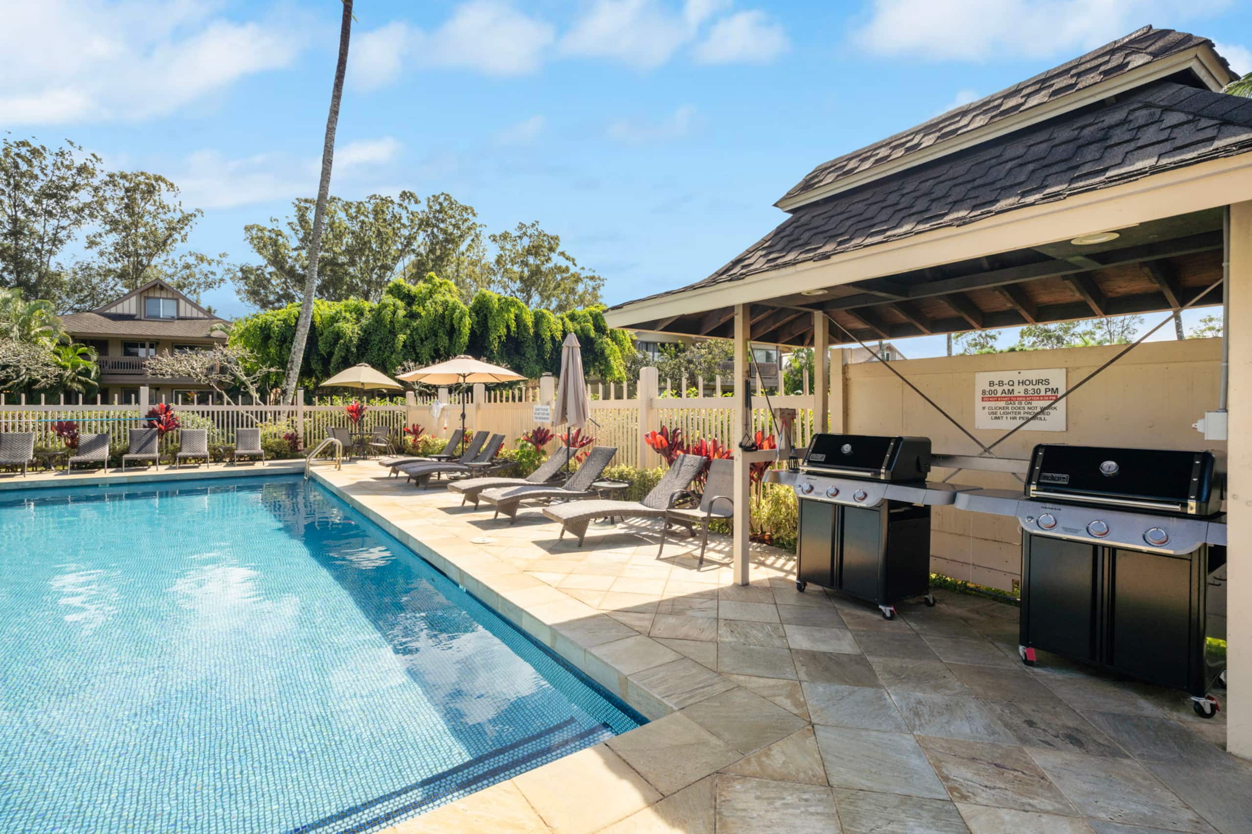 Designer Island Studio | AC + Private Patio - Image 20