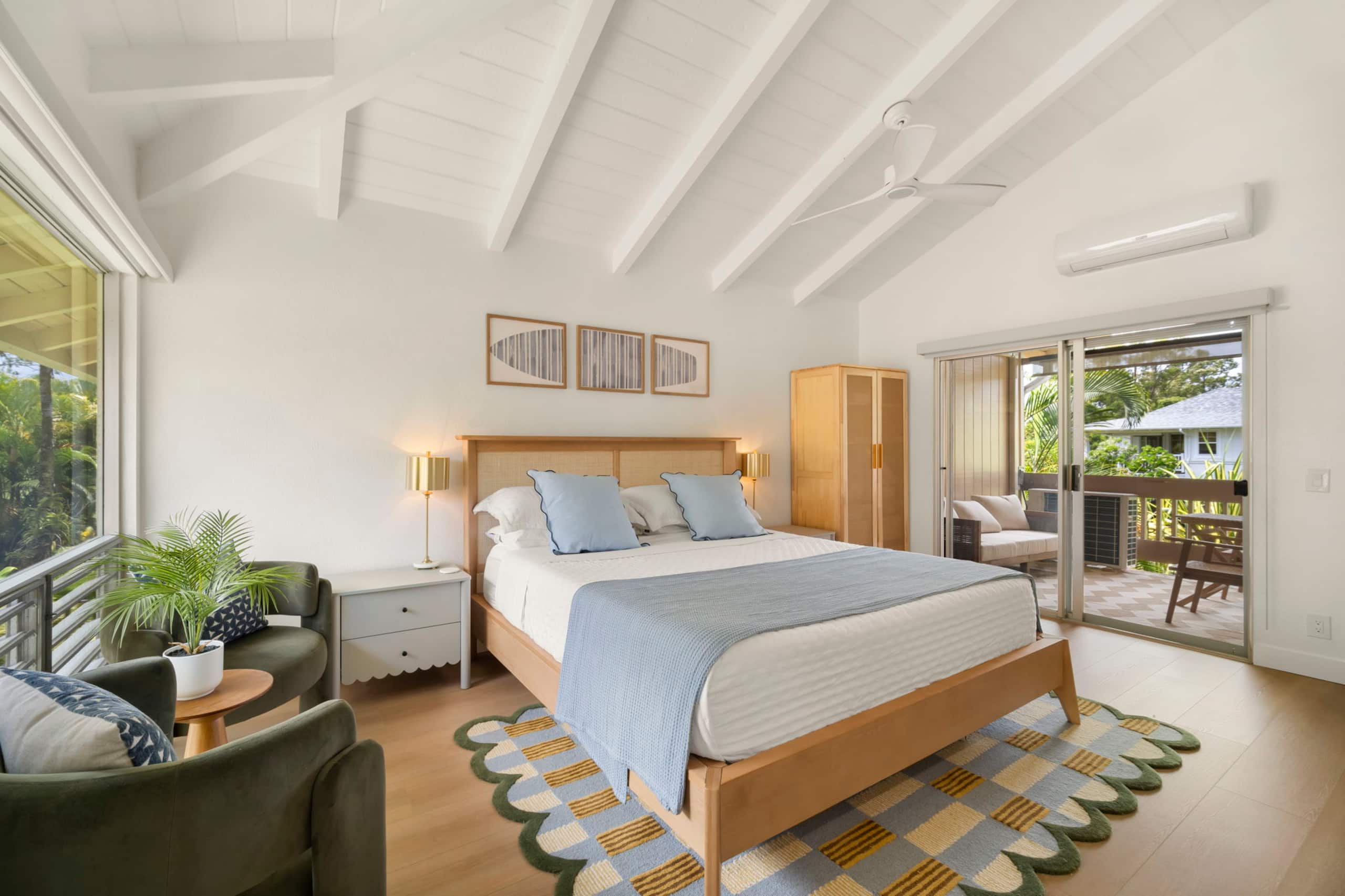 Designer Island Studio | AC + Private Patio - Image 6
