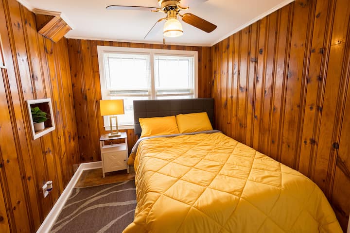 Schlafzimmer 5