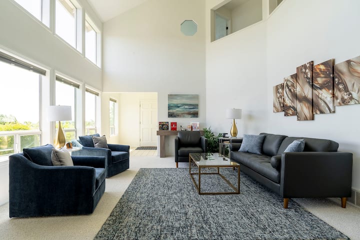 Epic Mount Rainier & Sound Views~firepits~sleeps 6 - Saltwater State Park, Des Moines