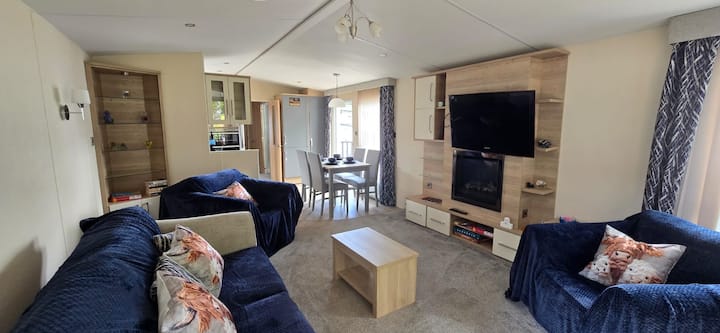 Golfing & Family Breaks
 In Luxury Lodge - Wisbech