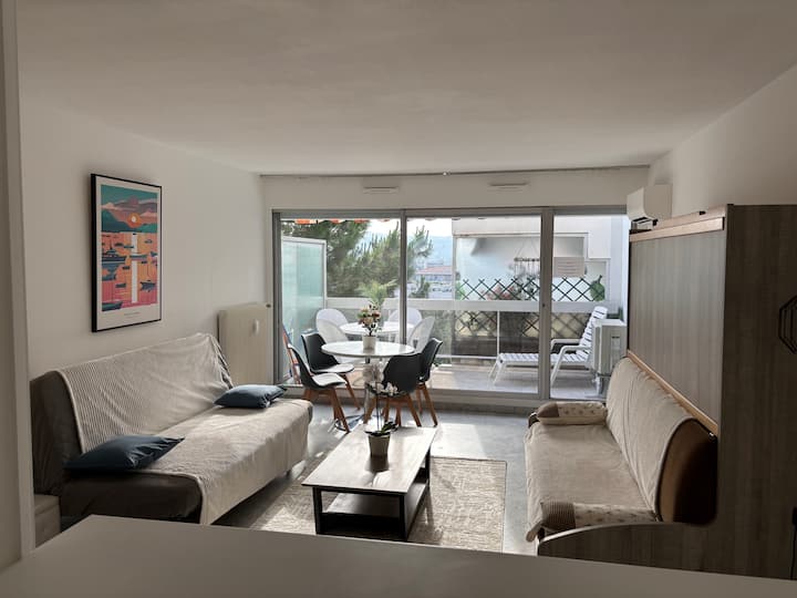 Grand Studio, 5' à Pied Du Centre De Juan Les Pins - Juan-les-Pins