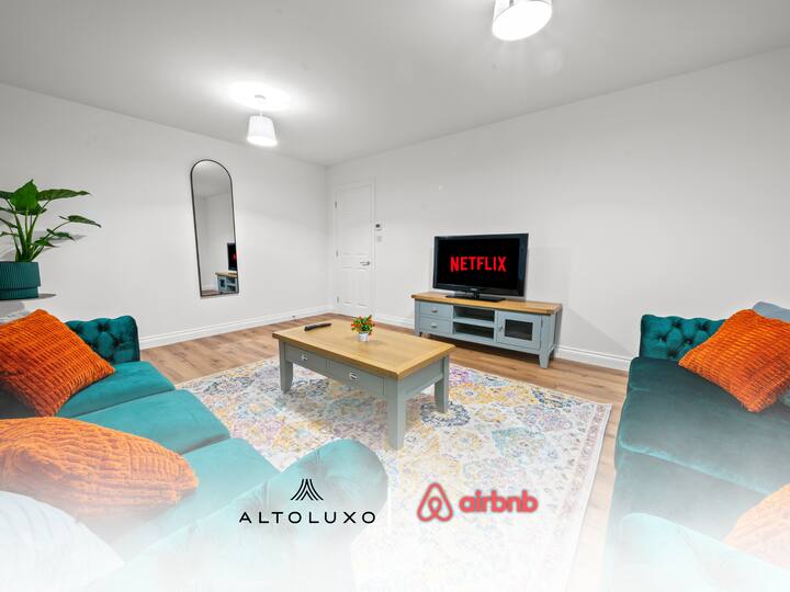 Altohaus | Luxury | 4 Bed | Contractors | Groups - Chepstow