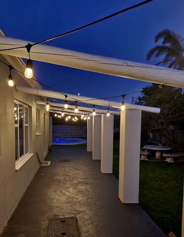 Holiday Home with swimming pool close to Beach gallery image 3