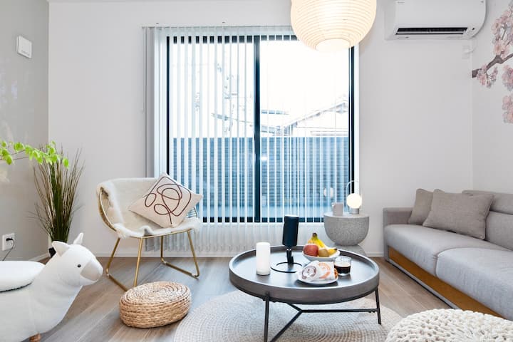 We hebben ook een verscheidenheid aan stoelen!Alpaca's ook (*^ ^*)