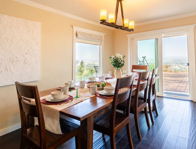 Sky‑High Monrovia Retreat! | 180° LA Views + Pool gallery image 4