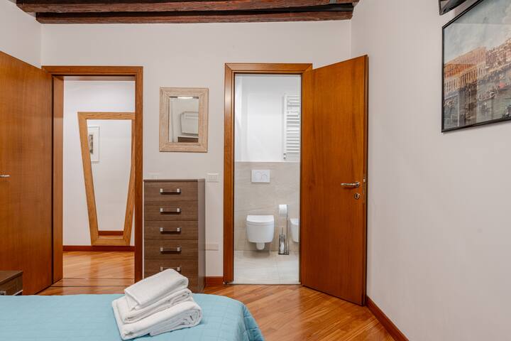 Leon 1014 gallery image 5