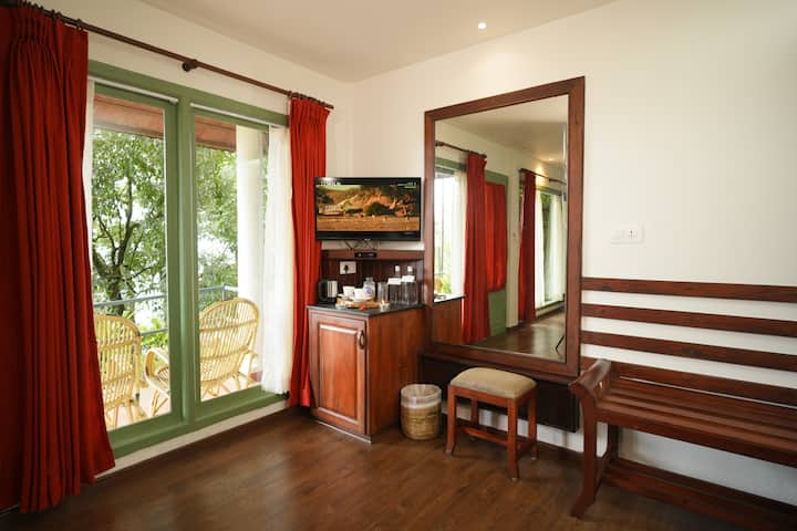 Serene Cottage With Bathtub Munnar - Munnar