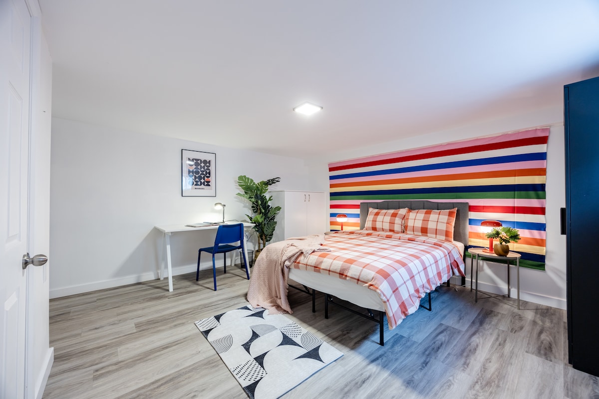 מיטת קווין סייז וחלל עבודה ייעודי