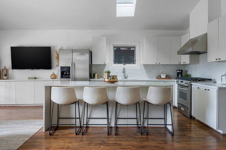 Heated Private Pool-Lakewood Highland Park No 5946 gallery image 3