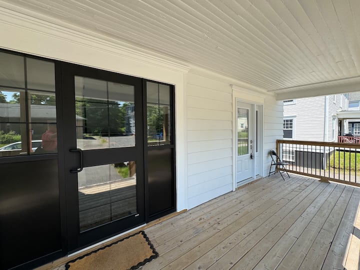 In Town - Summer St. Private Suite - Wolfville
