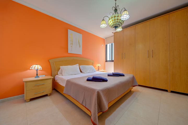 غرفة النوم 1