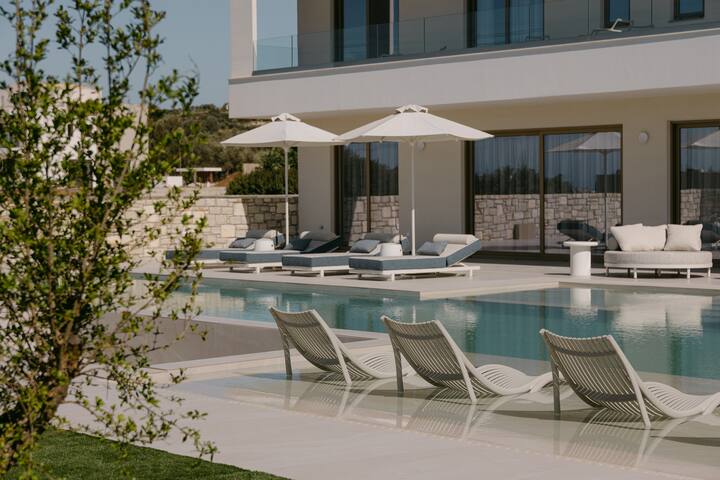 Calòre Villa, Close to Beach, Gym, Sauna & Cinema gallery image 5