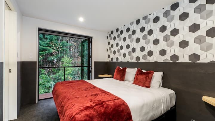 Spavaća soba ima superking krevet 