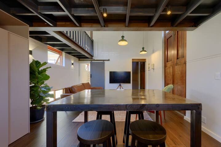 Substation turned Stylish retreat! gallery image 2
