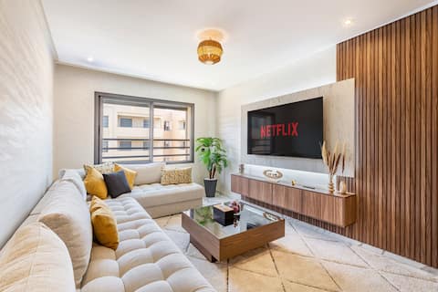 Popular Airbnb listing: Luxury & Comfort – Pool-Terrace-Free Parking in Marrakech