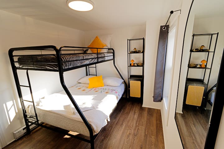 Dhomë gjumi 2