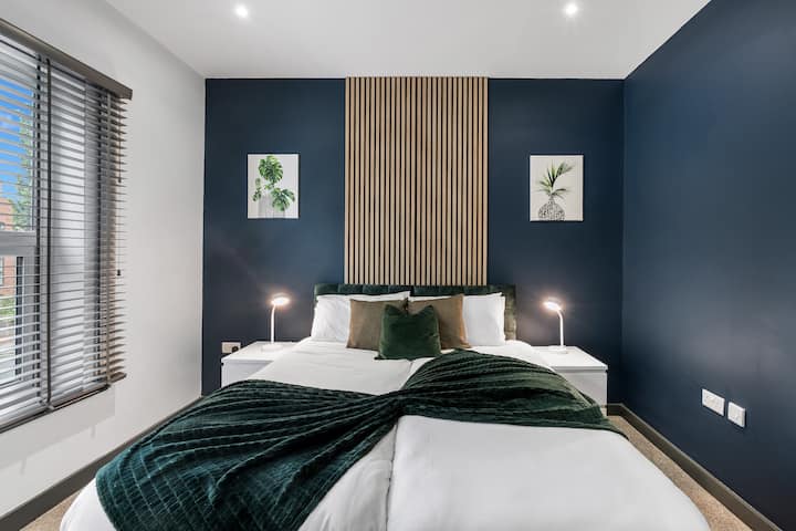 Book Now | 3 Bedroom Apartment | Central Hove - Brighton