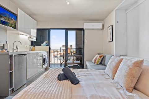 Charming Retreat| Free Parking | 7 mins to Coogee