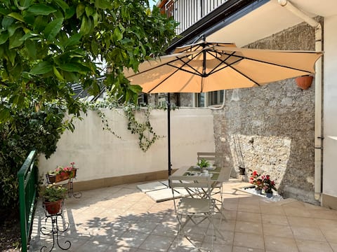 Cassandra Rooms LT a Sapri