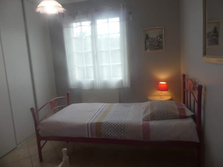 საძინებელი 2