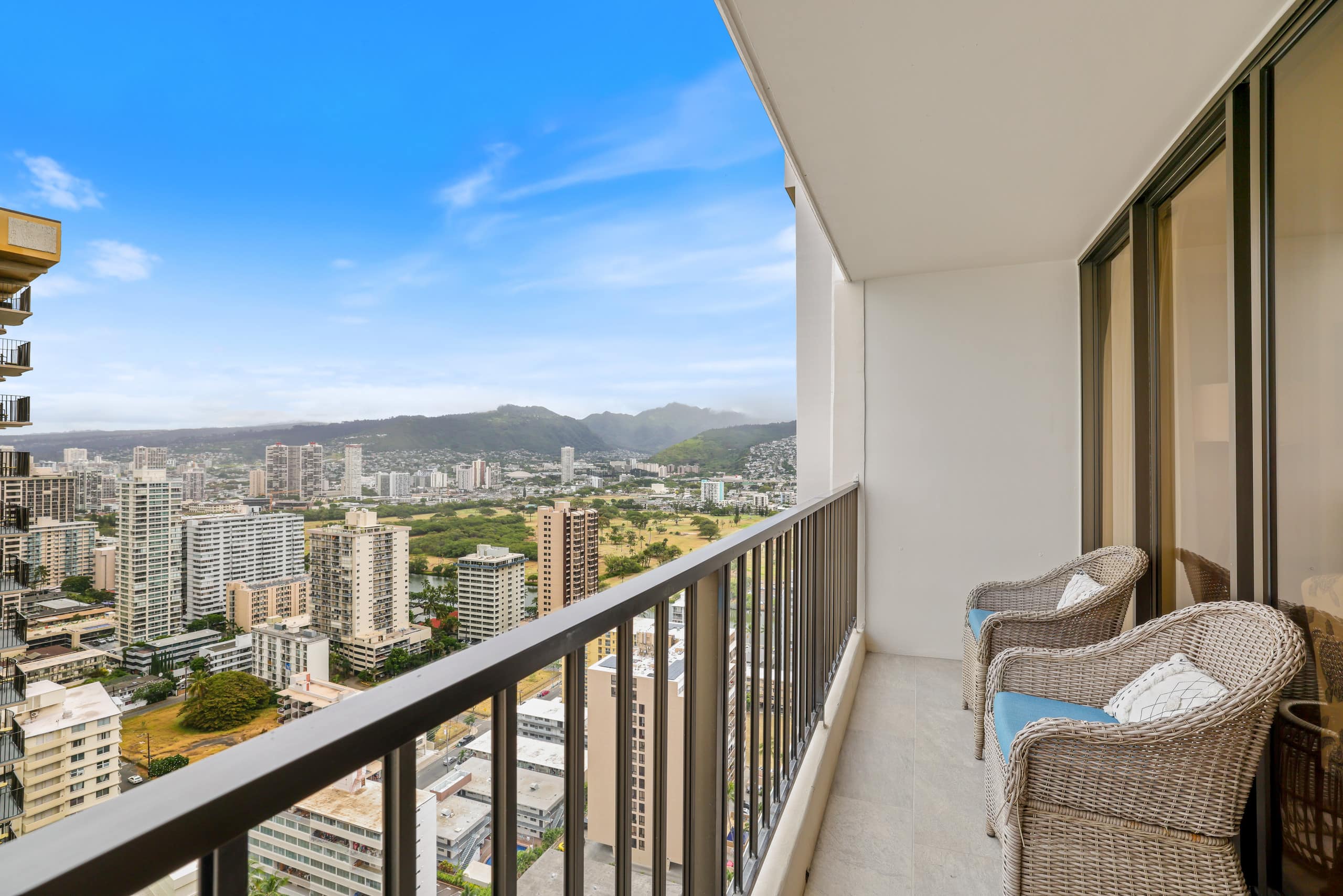 Hotel in Honolulu · ★4.92 · 1 bedroom · 1 bed · 1 private bath - Image 17
