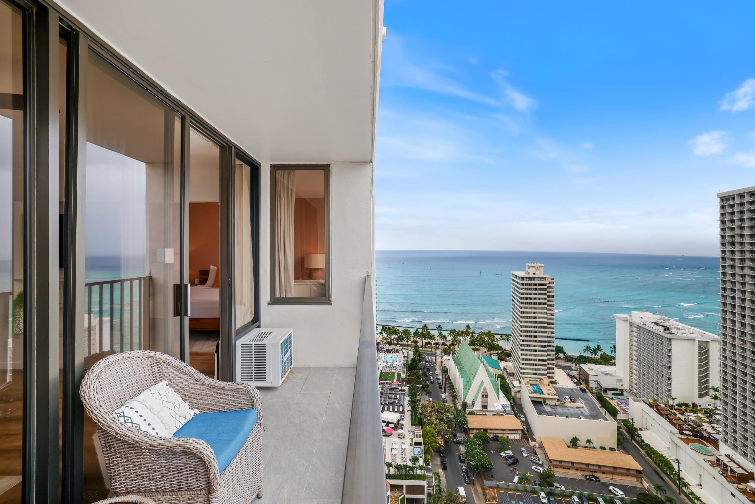 Hotel in Honolulu · ★4.92 · 1 bedroom · 1 bed · 1 private bath - Image 5