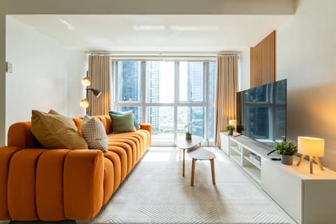 Designer 3BR, Uptown BGC | Pool & Parking