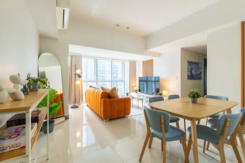 Designer 3BR, Uptown BGC | Pool & Parking
