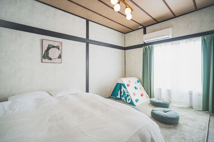 Lantern Hiyori/大久保駅から徒歩30秒/伝統の和室/3つのシャワー/5つの寝室 gallery image 2