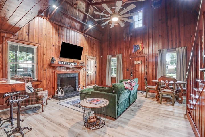 The Whimsical Barn - Rocky Mount, NC