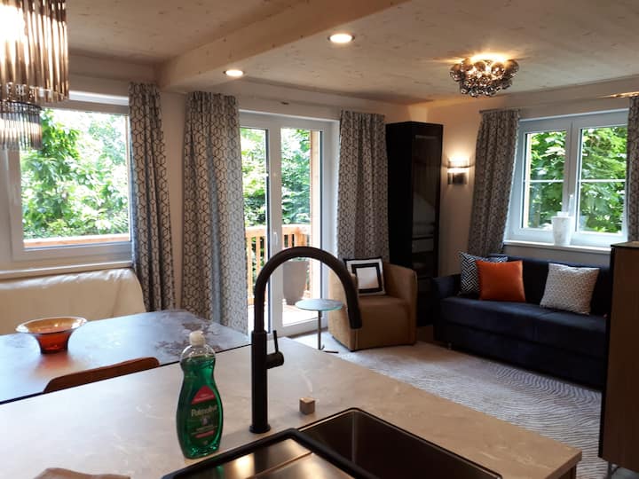 Luxury Garden Apartment - St Wolfgang