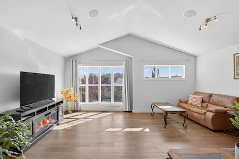 Popular Airbnb listing: Luxury vacation Home/5 BR/10 Beds/4BA, AC, Crib in Panorama Hills