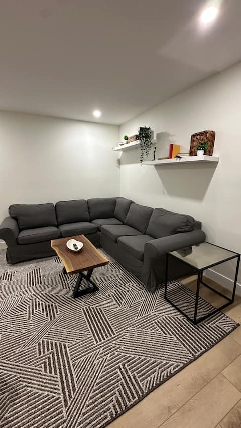Top Airbnb: Suite in Glen Mountain Hideaway in Abbotsford