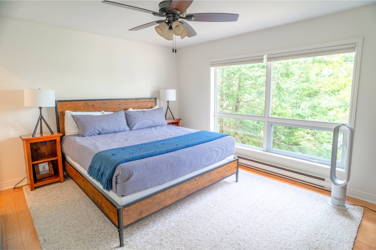 Bedroom 1 — Queen bed with ensuite