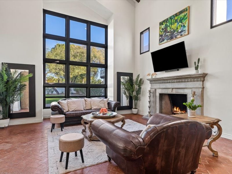 Top performing Airbnb: Gated Tucson Country Club, Soak Pool, 7BR/7 BA in Catalina Foothills