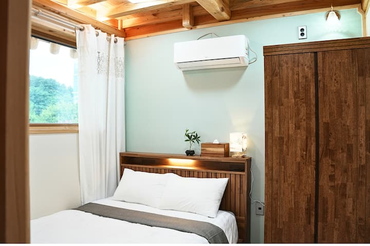 საძინებელი 1