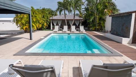 Villa Standing 4 suites, private pool & jacuzzi