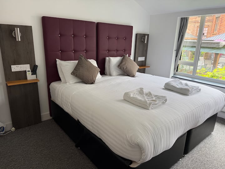 Kings Hotel Newmarket - Standard Room Plus - イギリス ニューマーケット