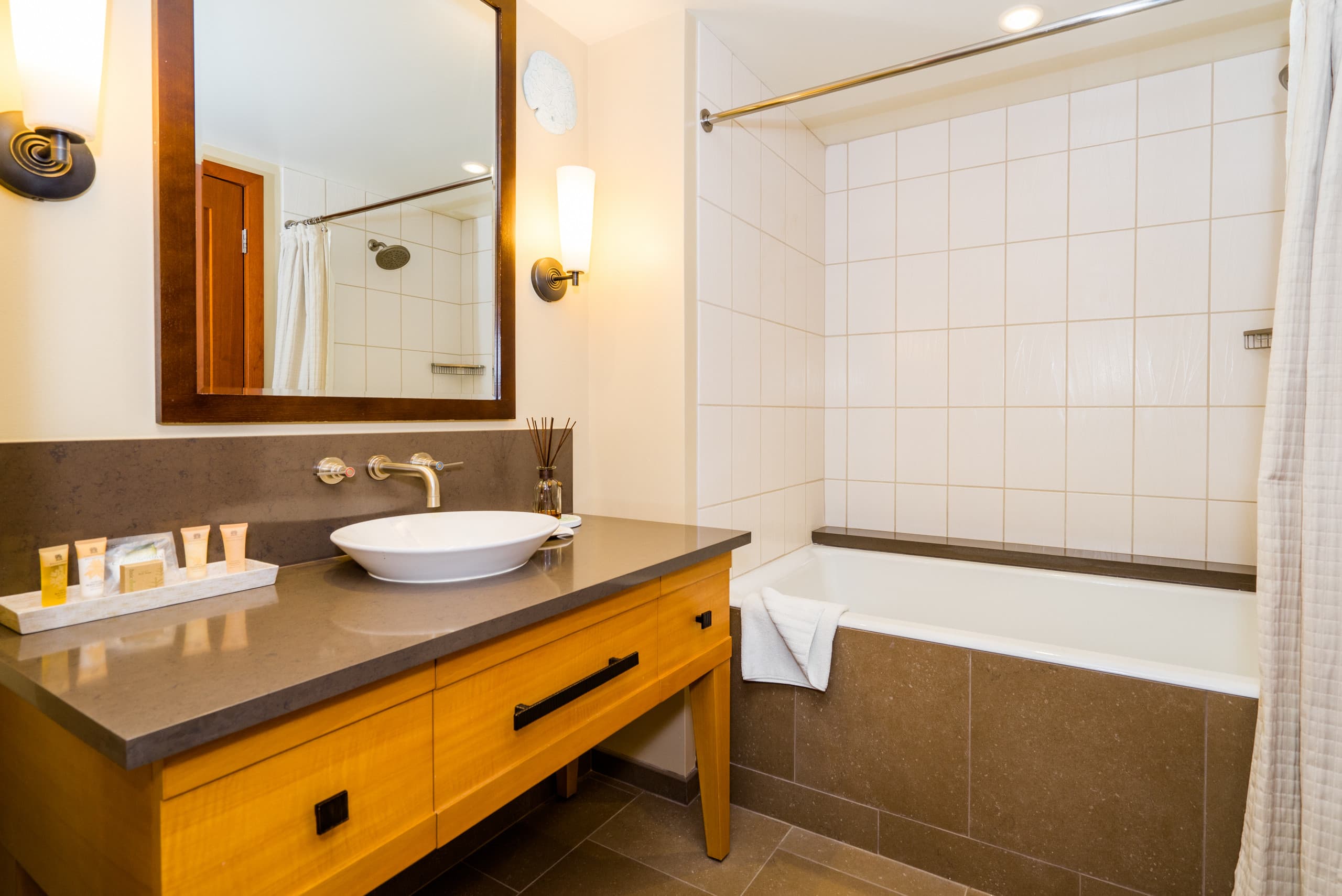 Condo in Kapolei · ★5.0 · 2 bedrooms · 3 beds · 2.5 private baths - Image 15