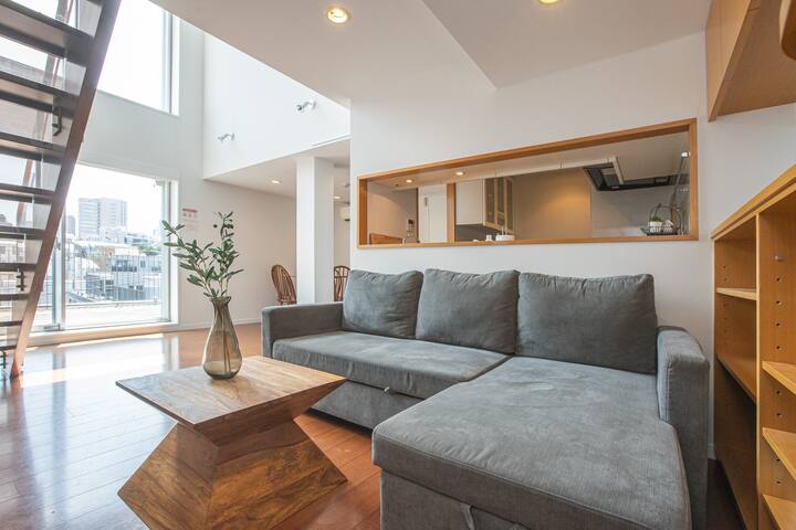 Stylish 2BR Duplex in Harajuku & Omotesando | 80㎡ gallery image 2