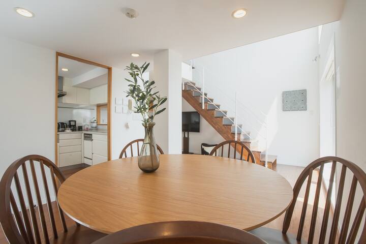 Stylish 2BR Duplex in Harajuku & Omotesando | 80㎡ gallery image 3