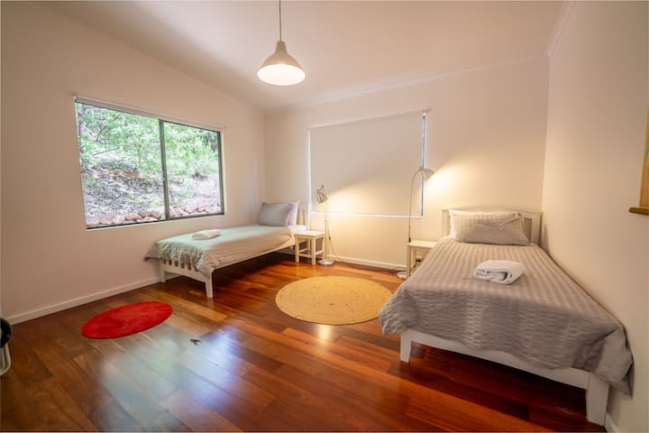 საძინებელი 2