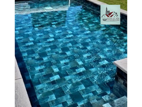 Villa | heated swimming pool, private ac jacuzzi