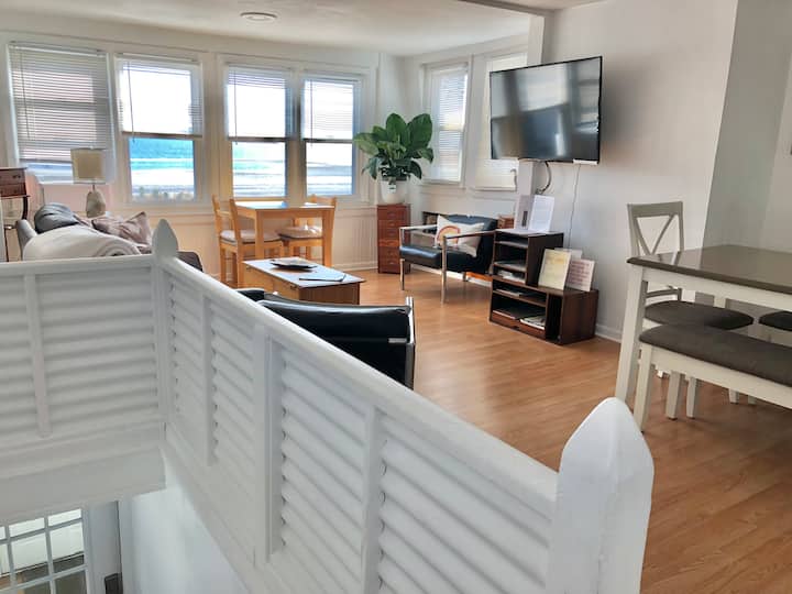 #2 Milford Beach (Across Street) Charles Isle 2br - Milford, CT