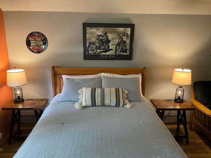 Queen bed